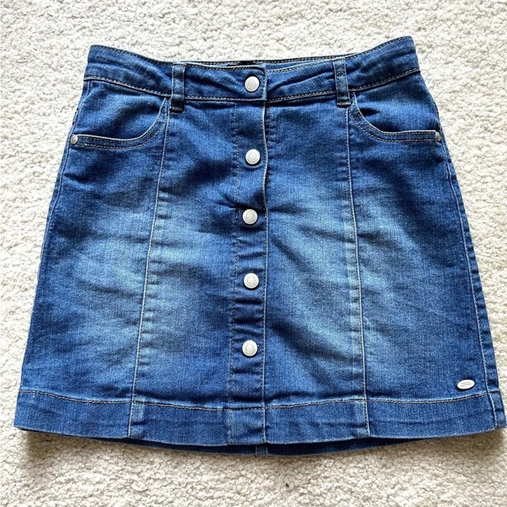 Girl’s Tommy Hilfiger Denim Skirt Medium Wash Button Front Stretch Sz 12 EUC